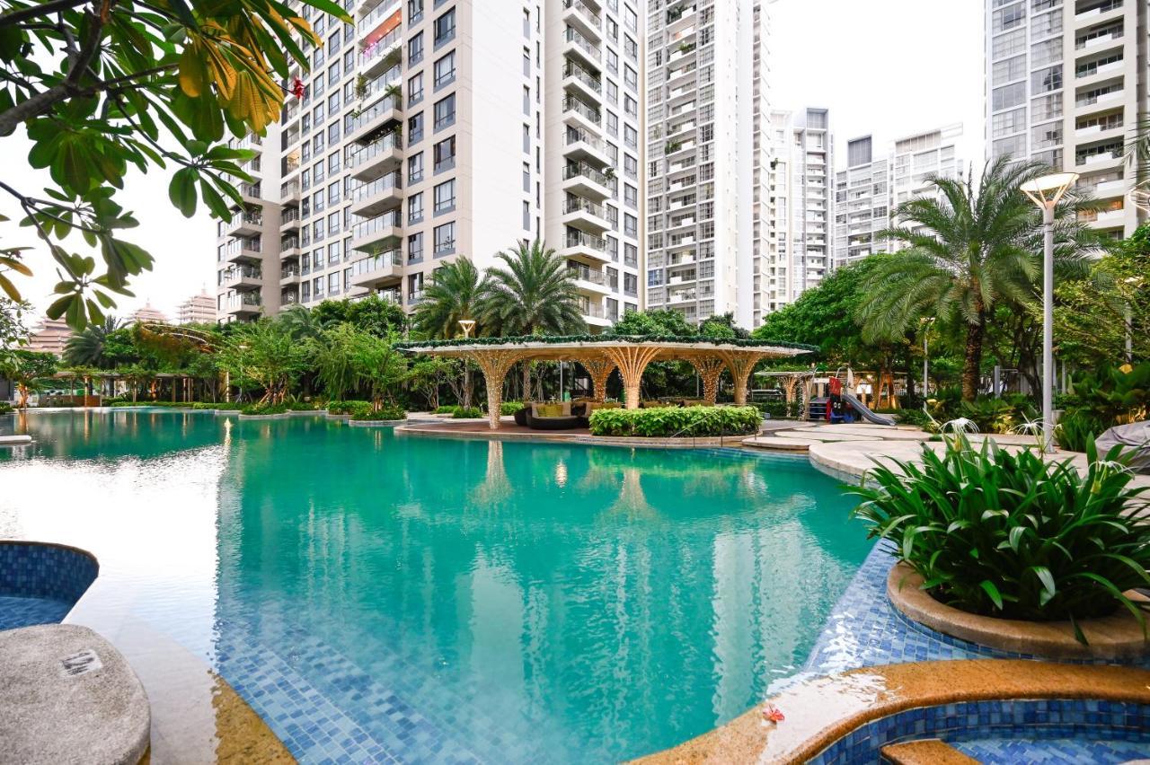 Estella Heights Saigon City View 2Br Apartment & Pool, Хошимин Экстерьер фото