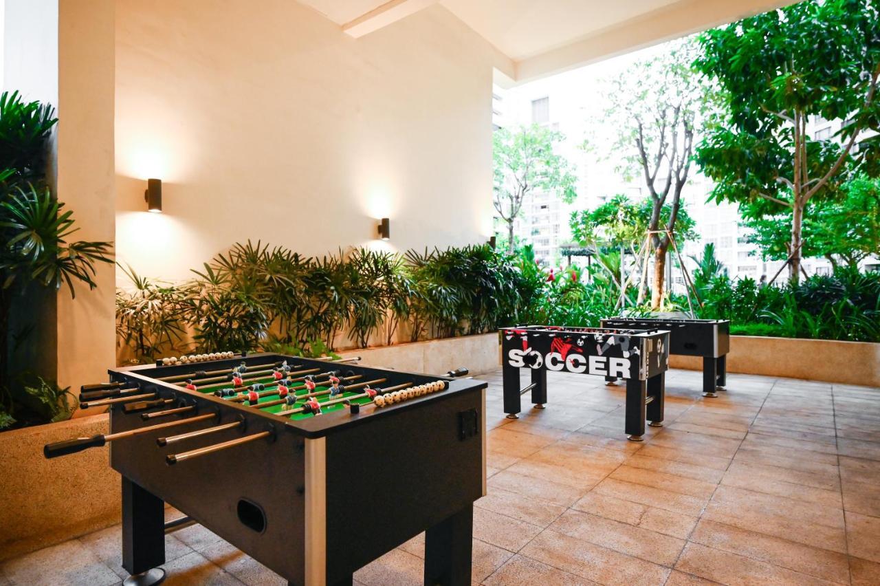 Estella Heights Saigon City View 2Br Apartment & Pool, Хошимин Экстерьер фото